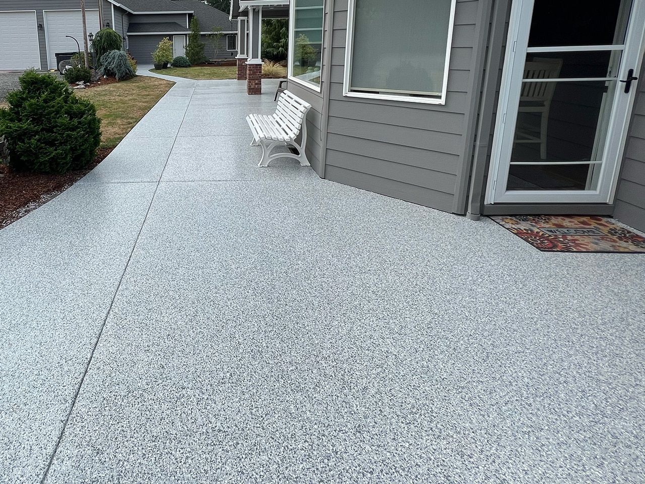 Polyaspartic flake patio coating in Tampa, FL
